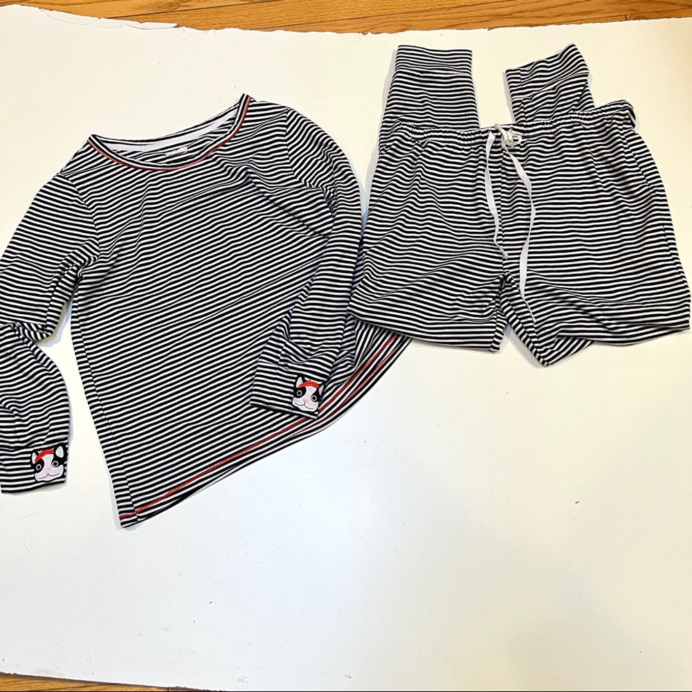 Layla women’s Pajamas sz L.  Polyester spandex. Black white stripes. Cat faces